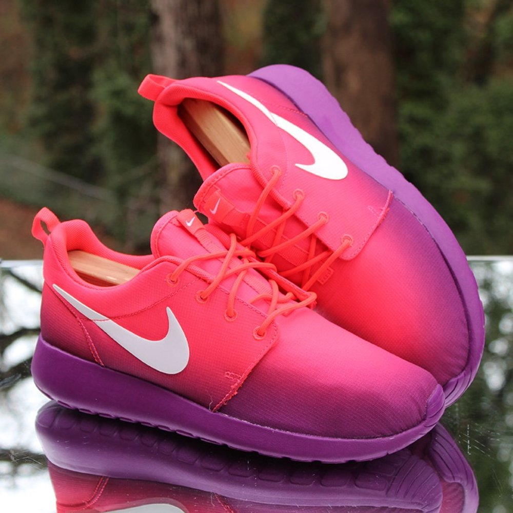 Nike RosheRun Print Women’s Size 8